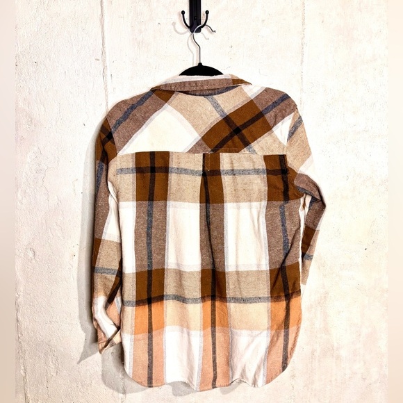 Panache Apparel “Until Sundown” Ivory and Brown Button Down Flannel - Picture 4 of 9